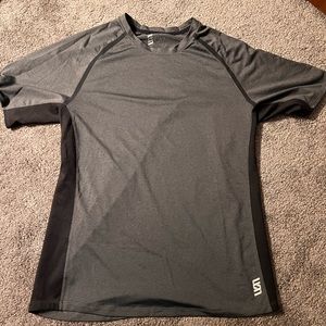 SECOND SKIN PERFORMANCE WICKING T SHIRT (L)